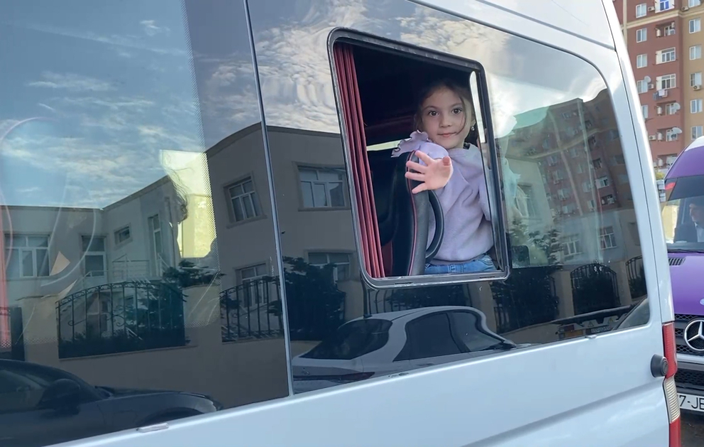 Очередная группа переселенцев отправлена в село Сус Лачинского района