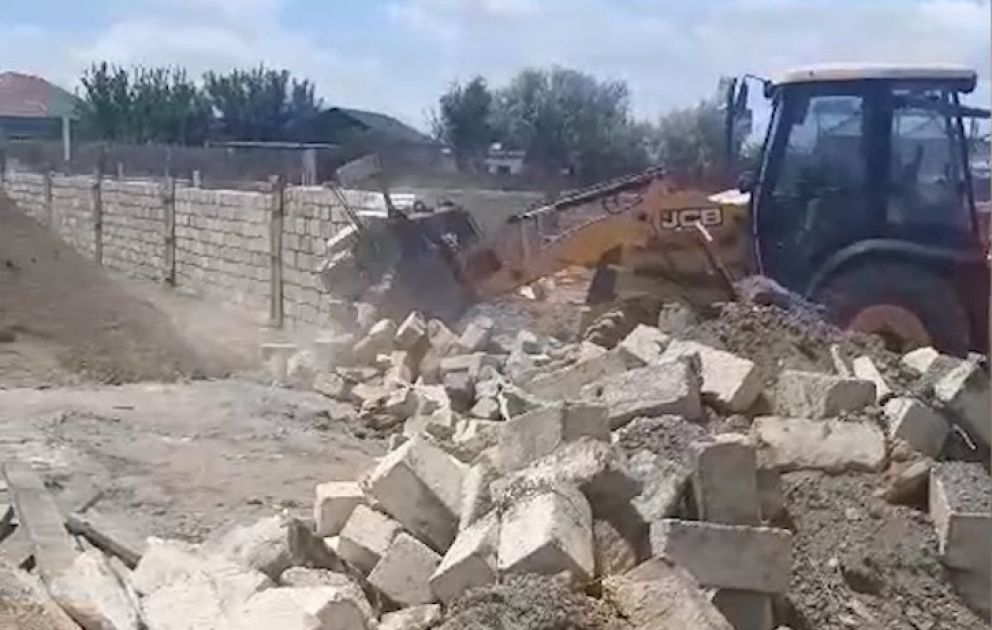 FHN tərəfindən daha bir qanunsuz tikintinin qarşısı alınıb