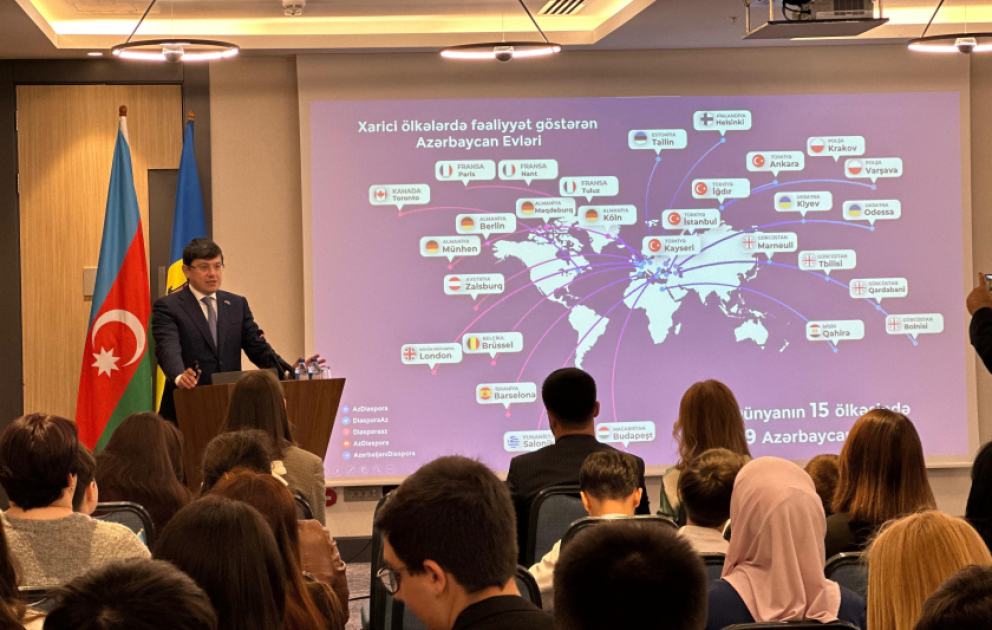 Fuad Muradov Moldovada yaşayan Azərbaycan icması ilə görüşüb