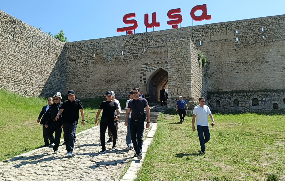 Qırğızıstan parlamentinin nümayəndə heyəti Şuşada