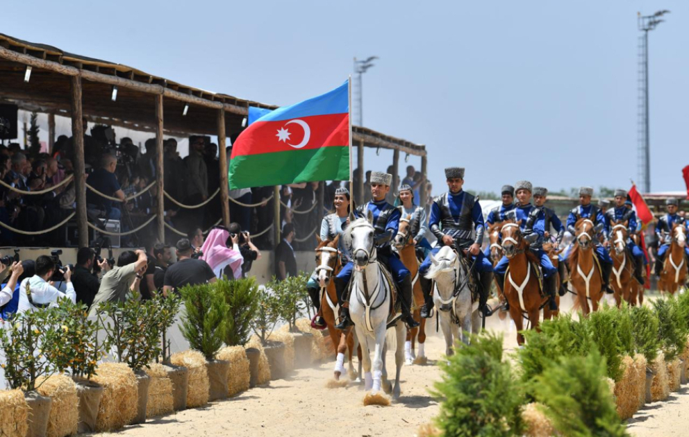 Qarabağ atları Etnosport Beynəlxalq Mədəniyyət Festivalında nümayiş etdirilib