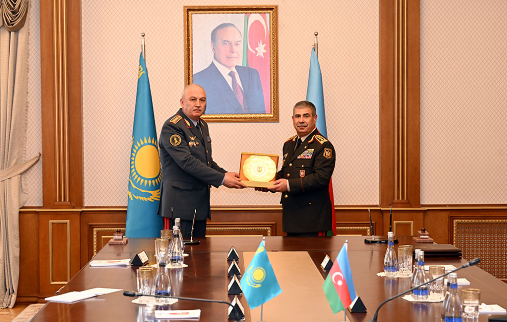 Azerbaijan and Kazakhstan sign document on cooperation in military field