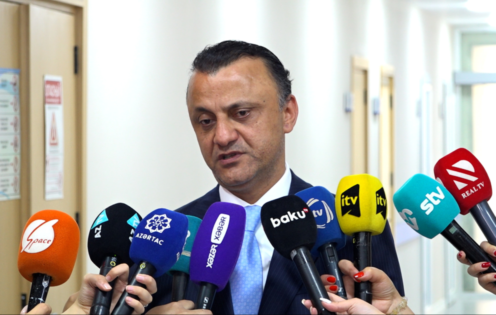TƏBİB-in rəhbəri bazar günü xəstəxanalarda həkim çatışmazlığı olması barədə iddiaya münasibət bildirib