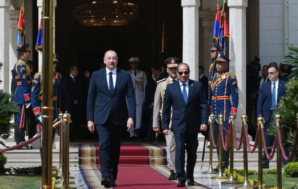 Offizieller Empfang des aserbaidschanischen Präsidenten in Kairo