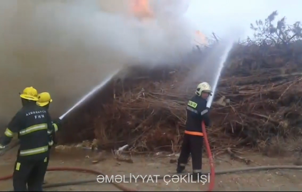 Səbail rayonunda açıq ərazidə yanğın baş verib
