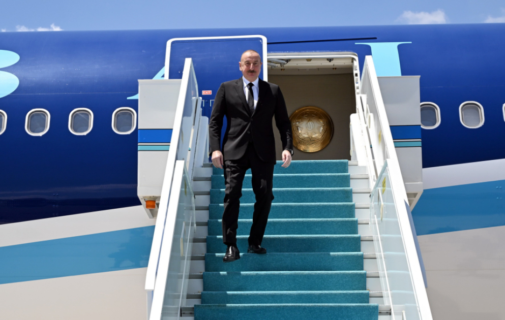 Le président azerbaïdjanais entame une visite de travail à Ankara