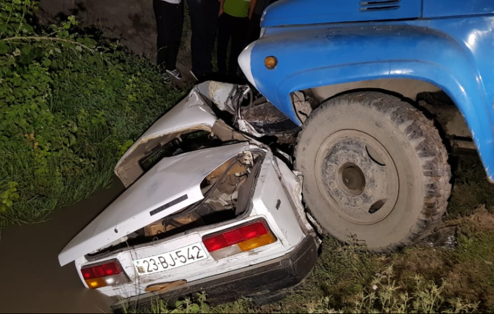 Göyçayda yol qəzasında sürücü ölüb