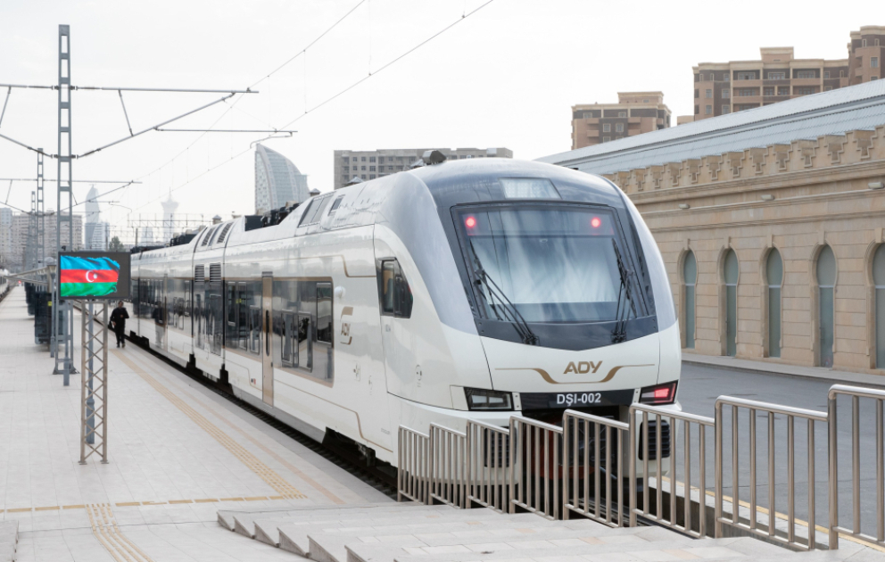 Новые поезда Stadler будут останавливаться еще на двух станциях