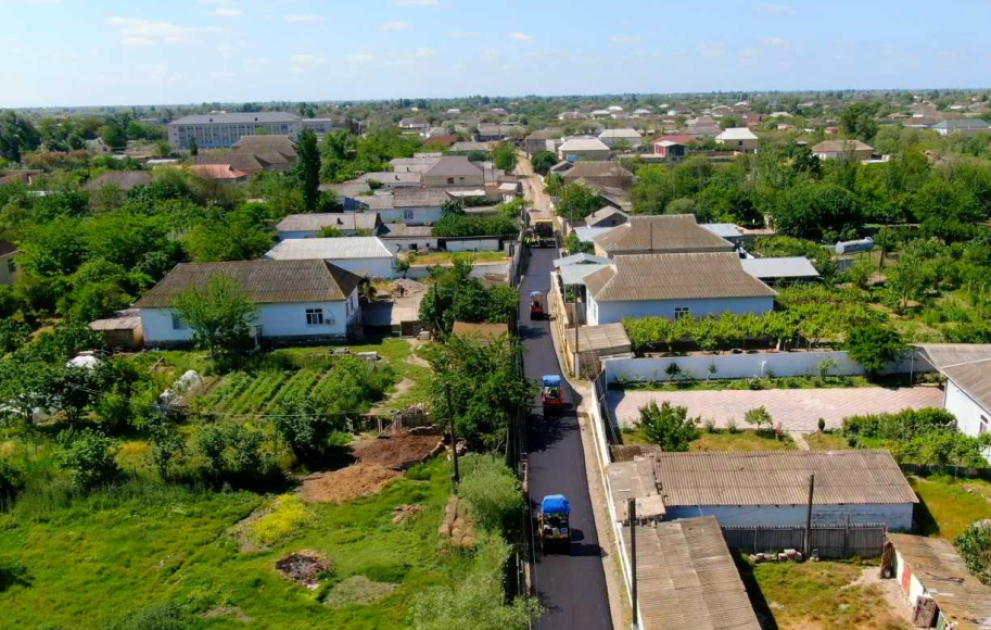 Salyanda uzunluğu 33 kilometr olan yolların yenidən qurulması işləri yekunlaşır