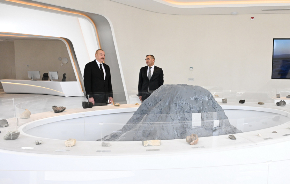 Prezident İlham Əliyev Palçıq Vulkanları Turizm Kompleksinin açılışında iştirak edib