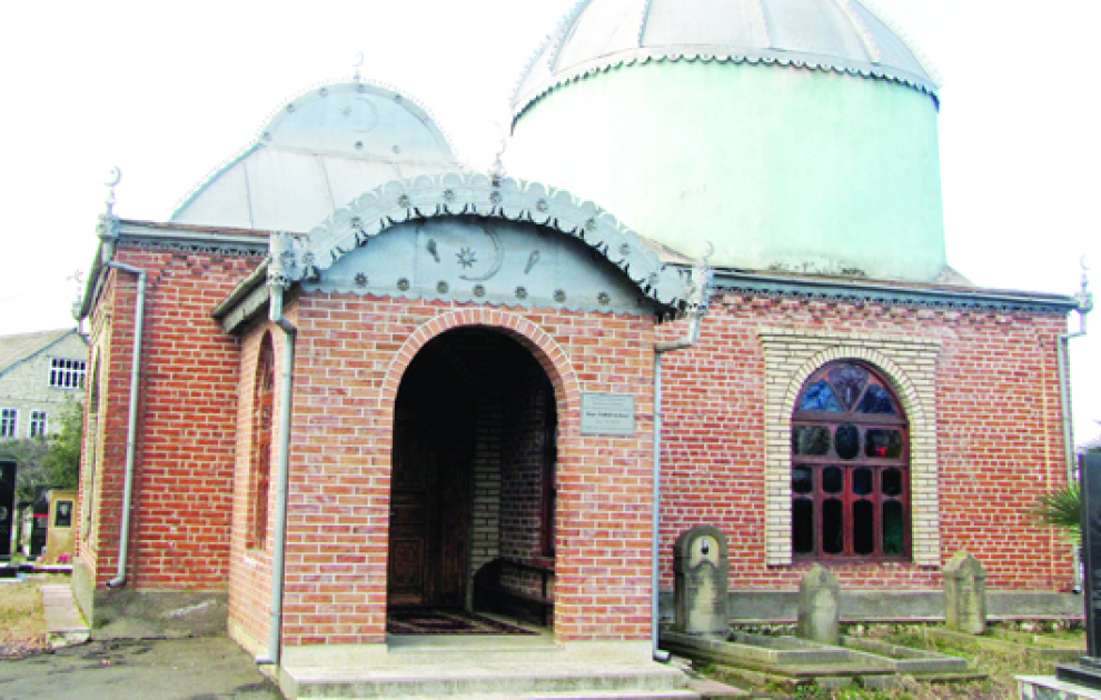 Altı əsrdən sonra nəşinin yeri dəyişdirilən sufi aliminin qəbri Lənkərandadır