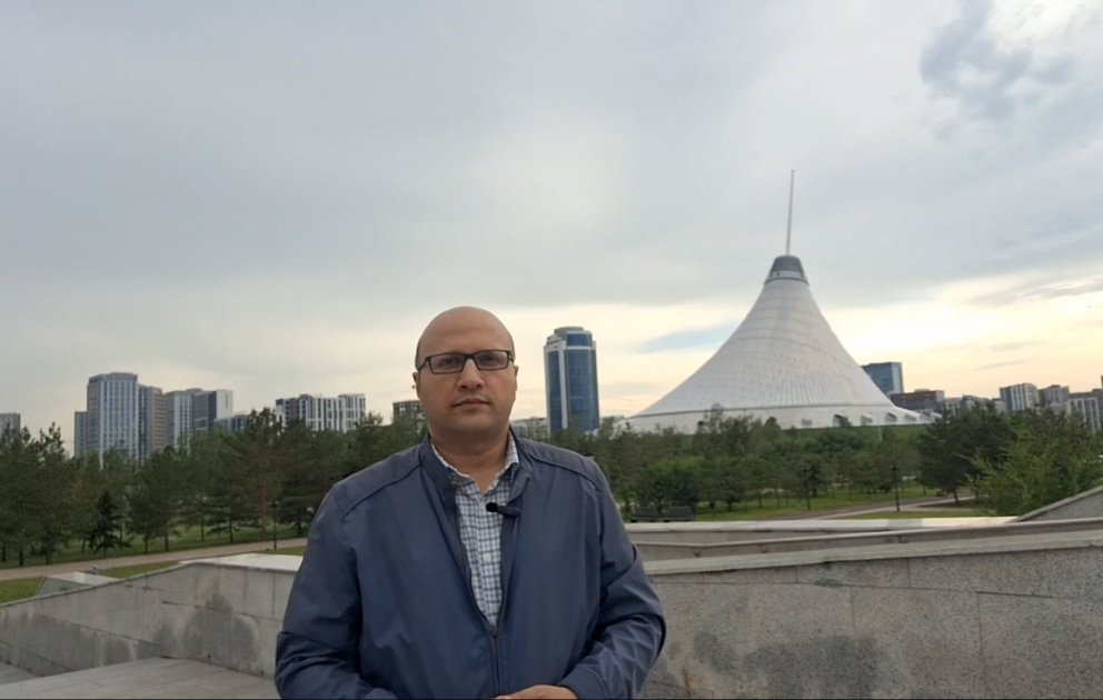 Qazaxıstanın mərkəzində unikal memarlıq abidəsi