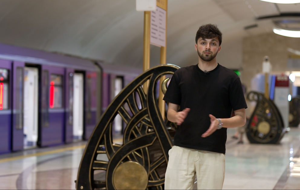 Bu metrostansiyanın mərmərləri Türkiyə, Ukrayna və Hindistandan gətirilib