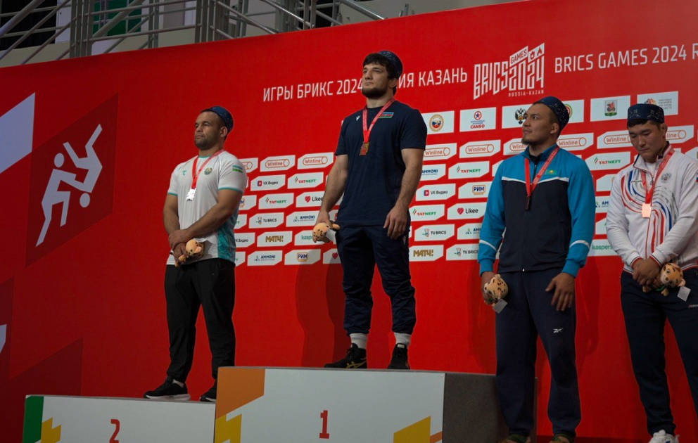 Güləşçilərimiz Tatarıstanda altı medal qazanıblar