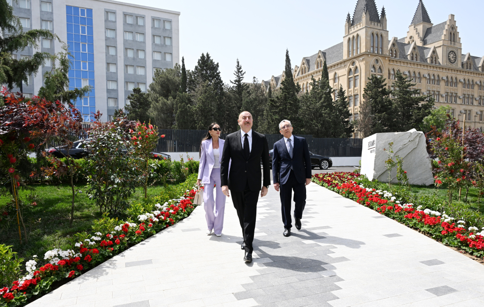 Le président de la République et son épouse participent à l’inauguration du nouveau bâtiment de l’Institut de botanique et inspectent les travaux réalisés dans le Jardin botanique à Bakou