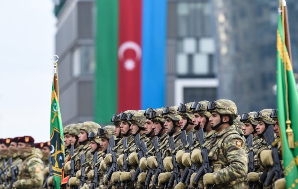 AZƏRTAC XƏBƏR VERİR: Azərbaycan Silahlı Qüvvələrinin yaranmasından 106 il ötür