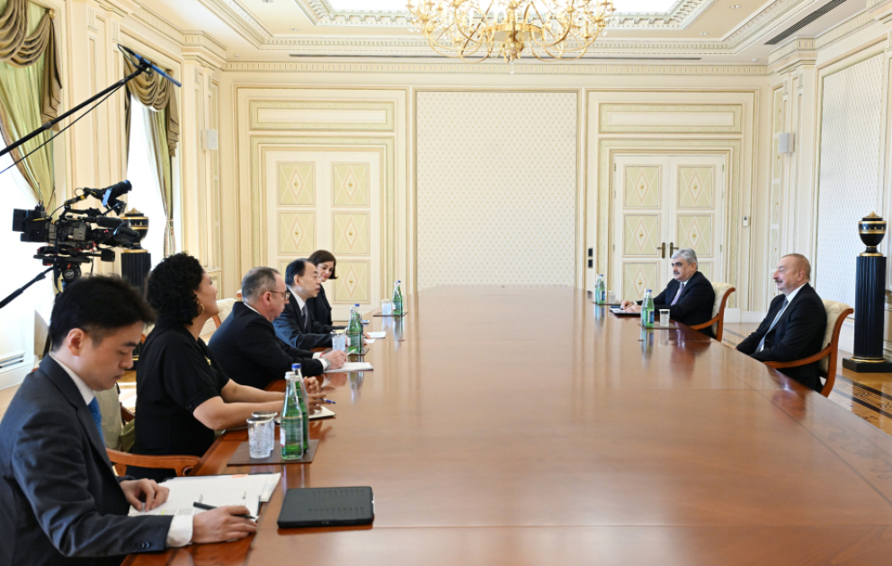 Le président azerbaïdjanais reçoit le président de la Banque asiatique de développement