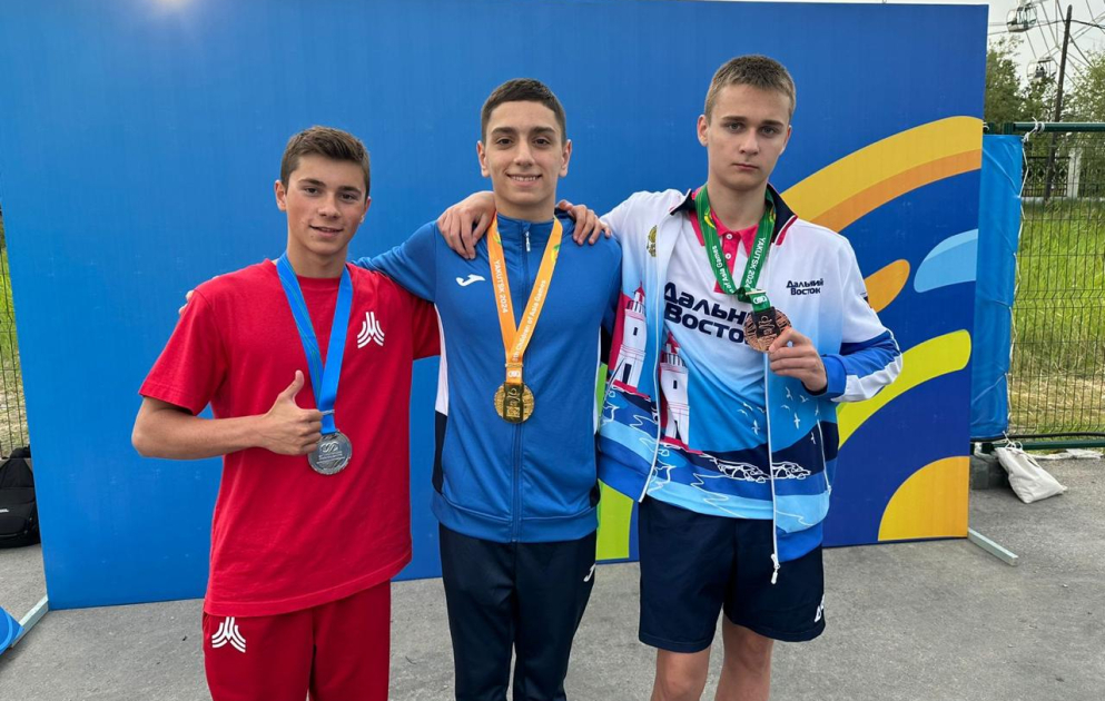 Azərbaycan üzgüçüsü beynəlxalq turnirdə qızıl medal qazanıb