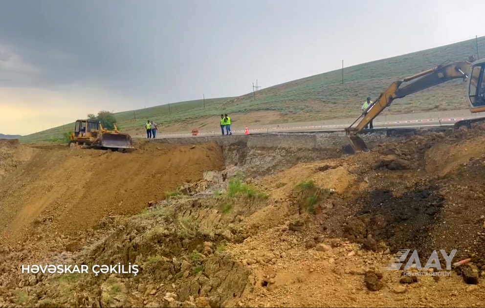 M4 Bakı-Şamaxı-Yevlax avtomobil yolunda sürüşmə qeydə alınıb