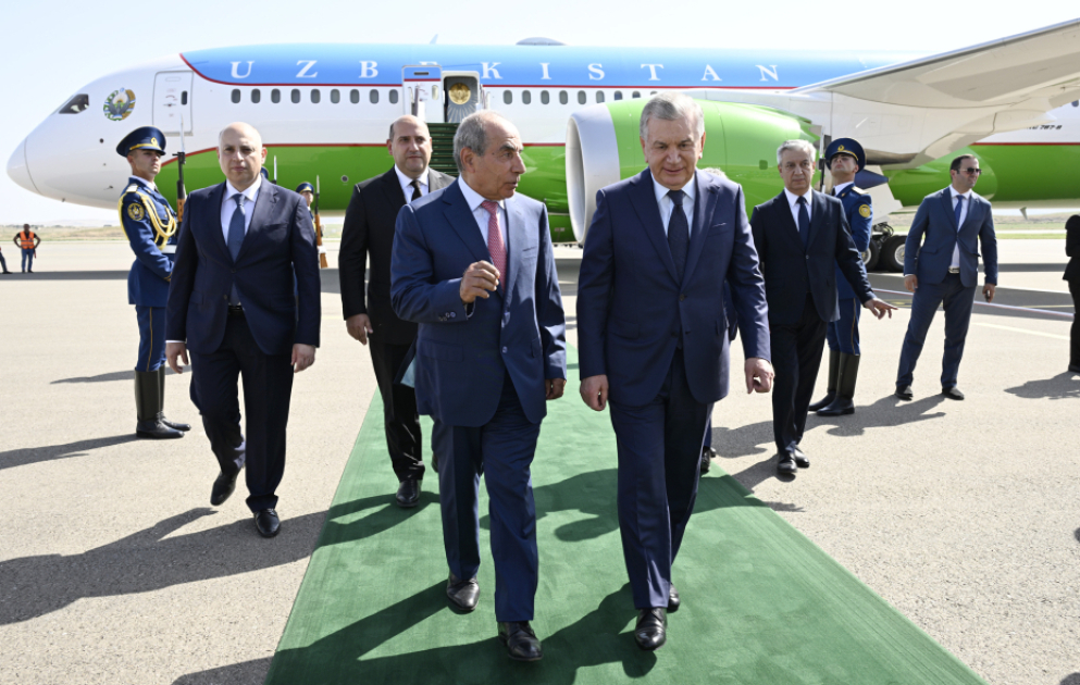 Özbəkistan Prezidenti Şavkat Mirziyoyevin Azərbaycana səfəri başlayıb