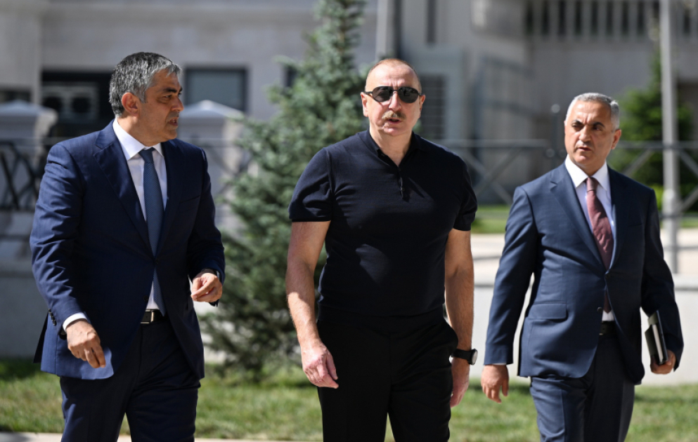 Президент Ильхам Алиев принял участие в открытии после капитального ремонта и реставрации отеля Palace в Ханкенди