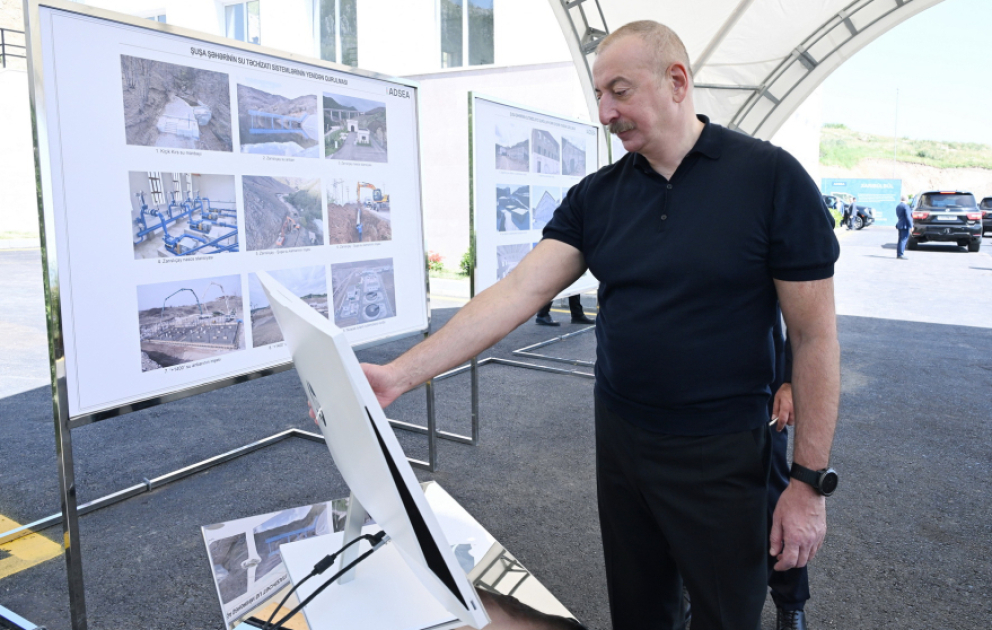 Präsident Ilham Aliyev weiht Wasseraufbereitungskomplex von Schuscha ein