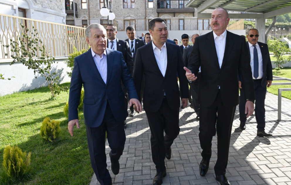 Presidents of Azerbaijan, Uzbekistan and Kyrgyzstan visited first residential complex and Ashaghi Govhar Agha Mosque in Shusha, and toured the city