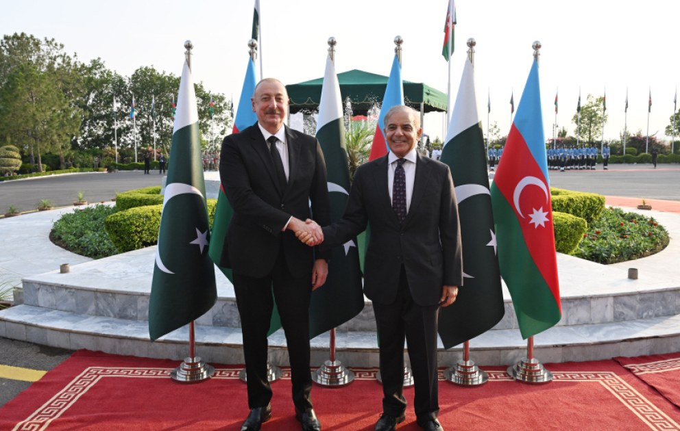 Cérémonie d’accueil officiel du président azerbaïdjanais à Islamabad