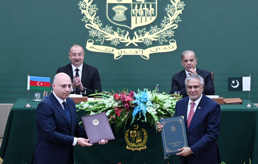 İslamabadda Azərbaycan ilə Pakistan arasında imzalanmış sənədlərin mübadiləsi mərasimi olub