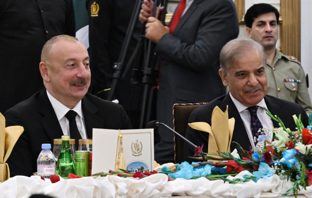 Official dinner was hosted on behalf of Prime Minister of Pakistan Muhammad Shehbaz Sharif in honor of President of Azerbaijan Ilham Aliyev