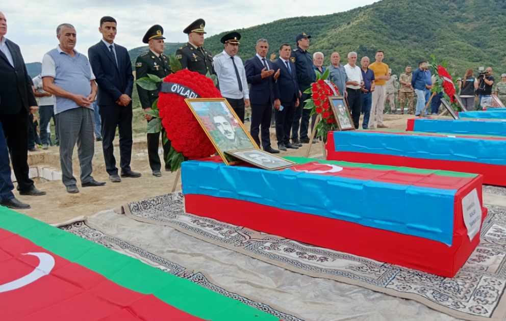 Qaradağlı faciəsində itkin düşən 6 şəhidin nəşinin qalıqları doğma kəndlərində torpağa tapşırılıb