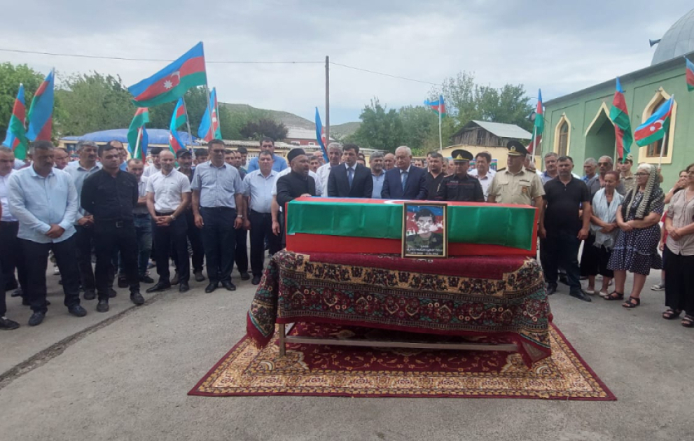 Şəhid Muğan Əliyevin Edillidə aşkarlanan nəşinin qalıqları Füzulidə torpağa tapşırılıb