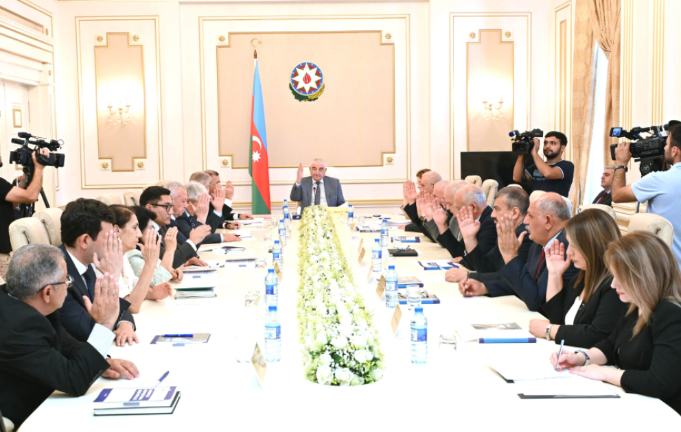 MSK daha 5 siyasi partiyanın səlahiyyətli nümayəndələrini qeydə alıb