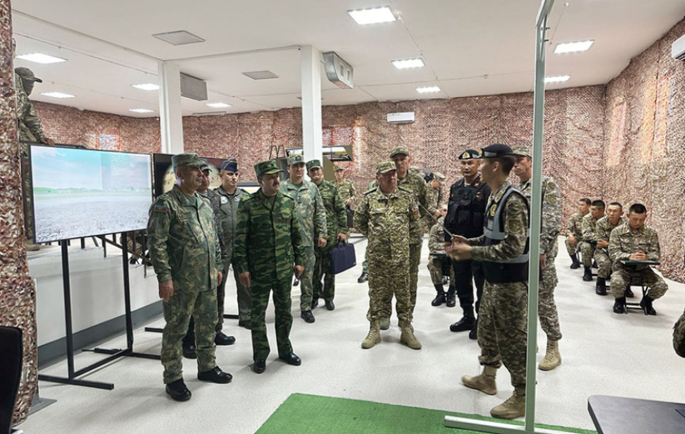 Leadership of Azerbaijan Defense Ministry continues visit to Kazakhstan