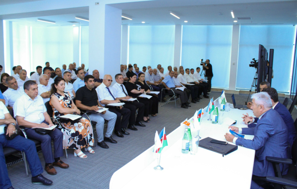 Gəncədə seçki hüququ ilə bağlı müraciətlərə baxılmasına həsr olunan regional seminar keçirilib