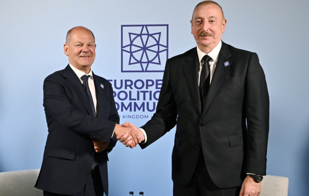 President of Azerbaijan Ilham Aliyev met with Chancellor of Germany Olaf Scholz in Oxford