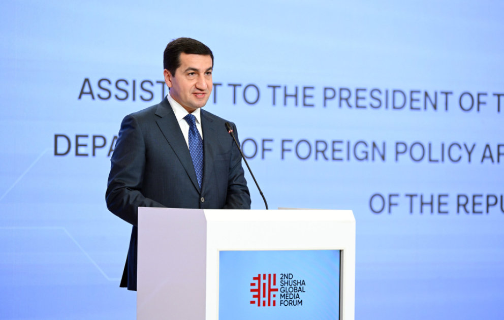 Hikmət Hacıyev: Dezinformasiya Azərbaycan xalqına qarşı psixoloji müharibəyə çevrilib