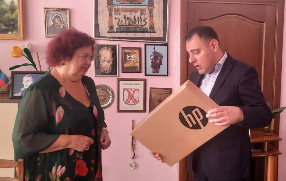 Azərbaycan dövlətinin İrpendəki akademik Zərifə Əliyeva adına liseyə növbəti yardımı çatdırılıb