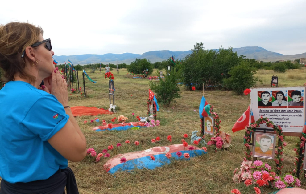 Dünyanın 13 ölkəsini təmsil edən səyyahlar Ağdamda erməni vandalizminin şahidi olublar