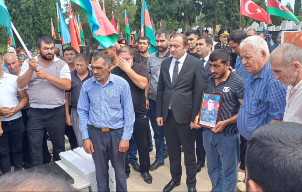 Şəhid Surxay Məmmədovun nəşinin qalıqları Gəncədə torpağa tapşırılıb