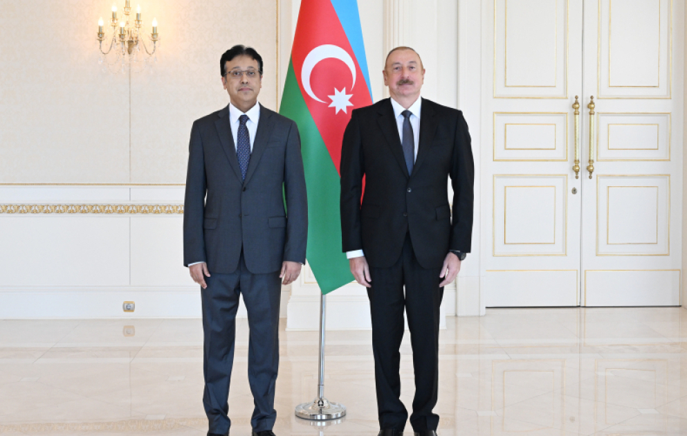 Prezident Azərbaycanda yeni təyin olunmuş səfirlərin etimadnamələrini qəbul edib