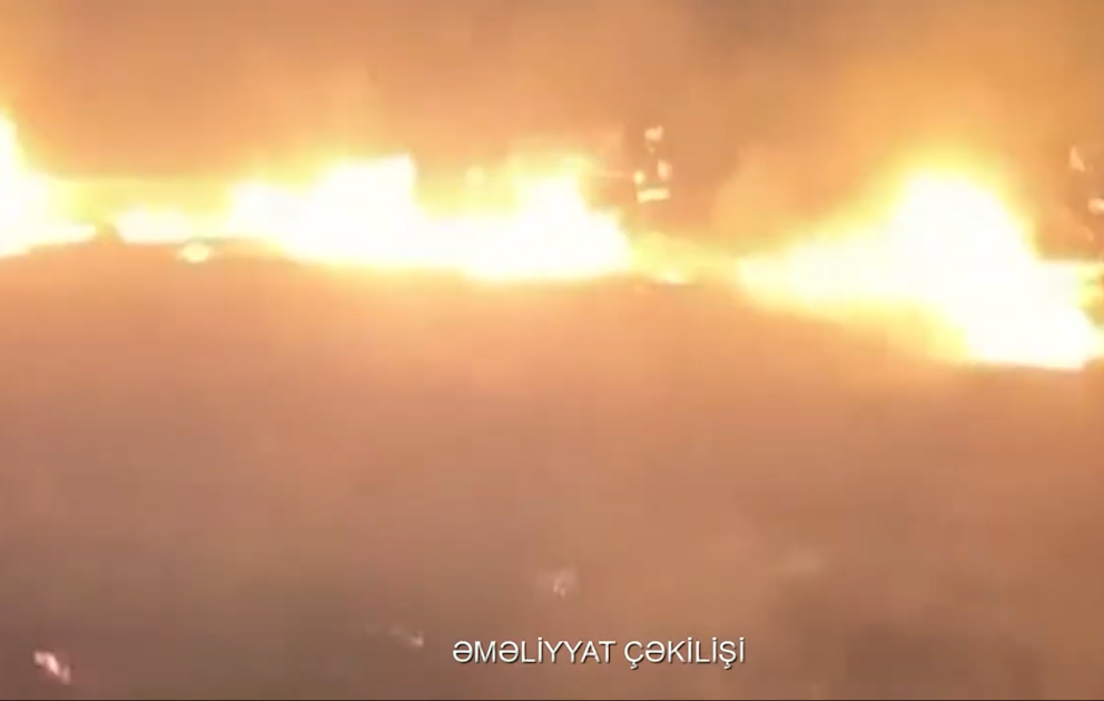 Naxçıvanın Babək rayonu, Nəzərabad kəndində taxıl sahəsi yanıb