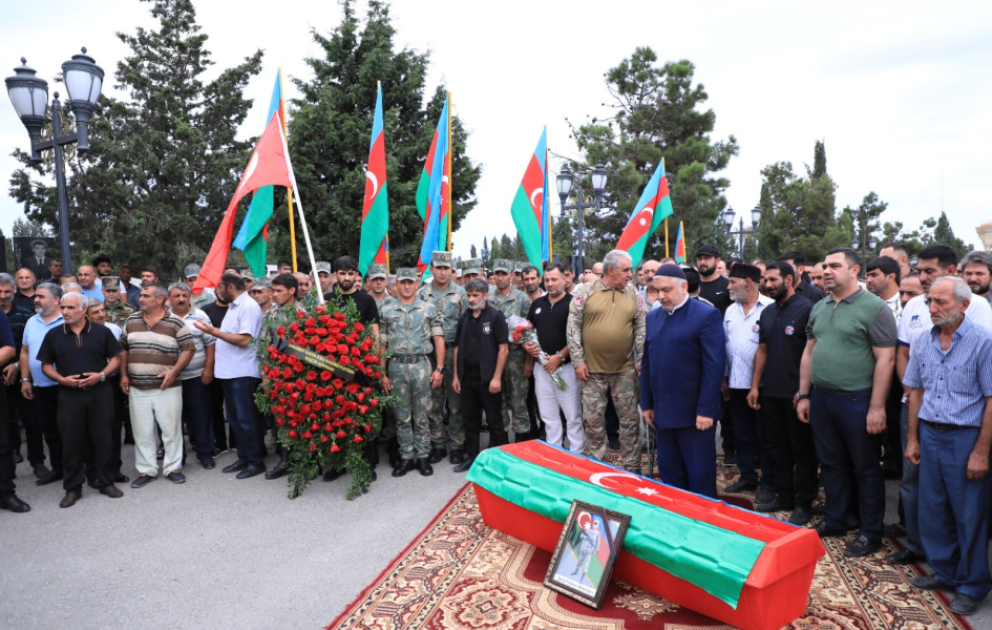 Laçında itkin düşərək həlak olan hərbçi Firdovsi Abdullayev Gəncədə torpağa tapşırılıb