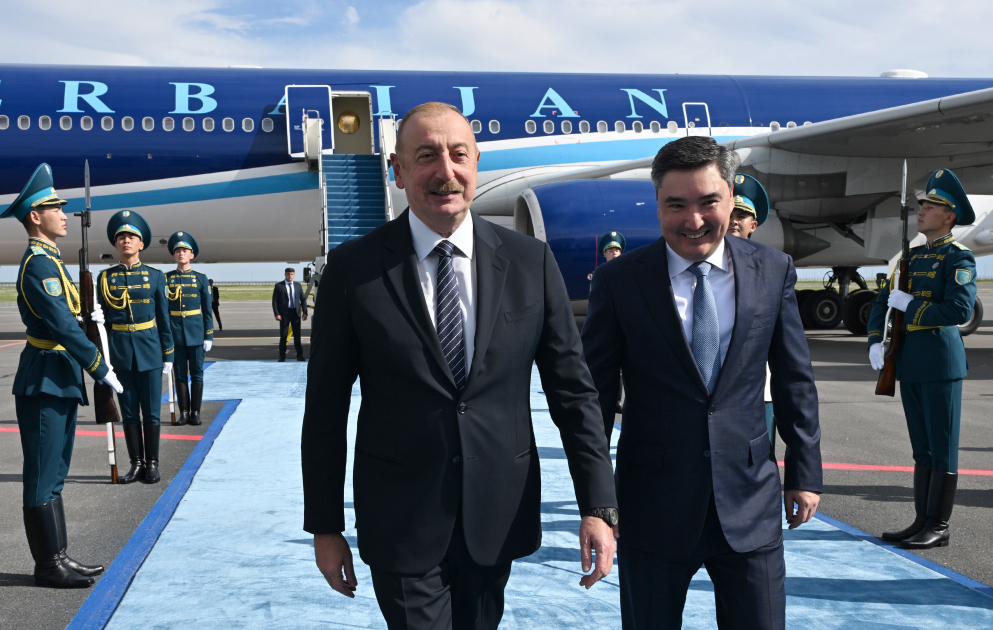 Azərbaycan Prezidenti İlham Əliyev Qazaxıstana səfərə gəlib