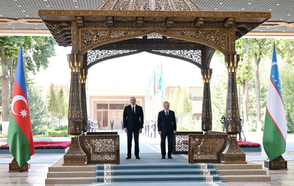 Azərbaycan Prezidenti İlham Əliyevin Daşkənddə rəsmi qarşılanma mərasimi olub
