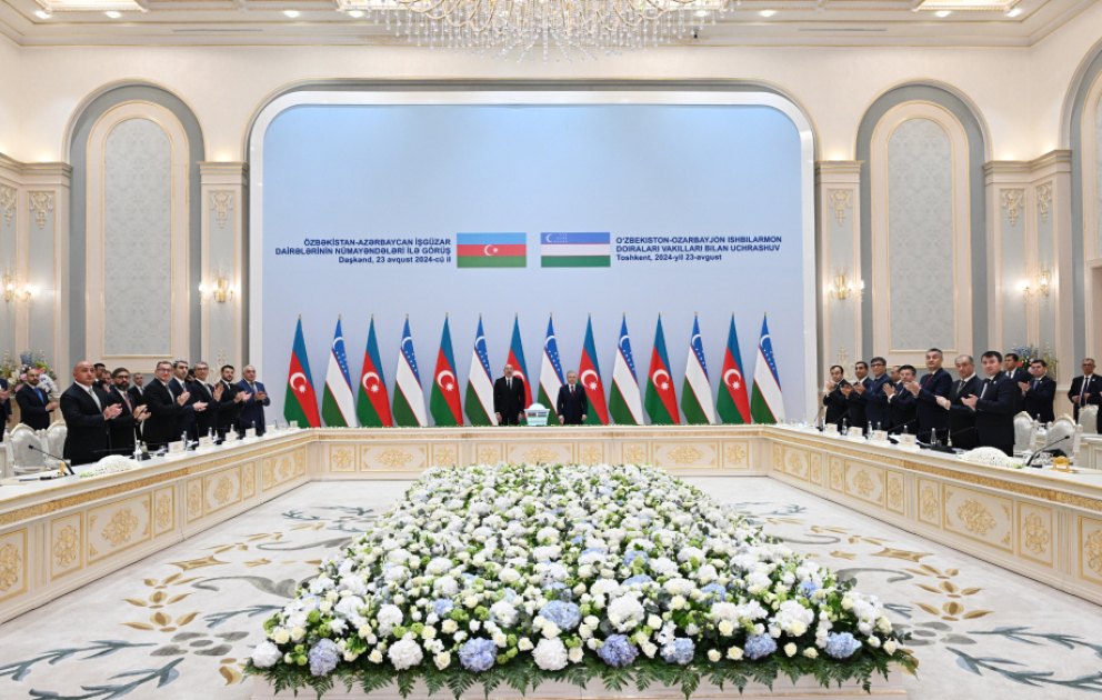 Tachkent : Rencontre des présidents azerbaïdjanais et ouzbek avec les représentants des milieux d’affaires des deux pays