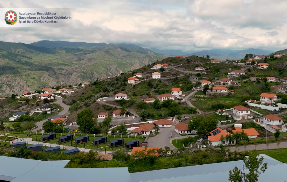 Azad Laçının ikinci şəhər günü