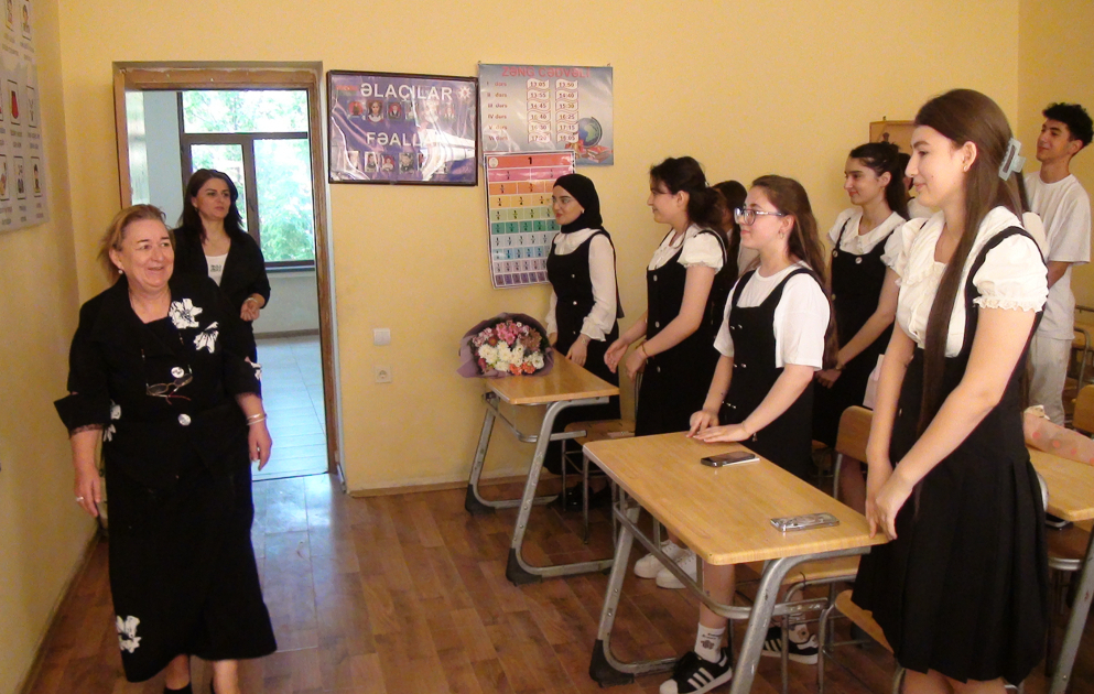 İmişlidə bir sinfin bütün məzunları tələbə adını qazanıb