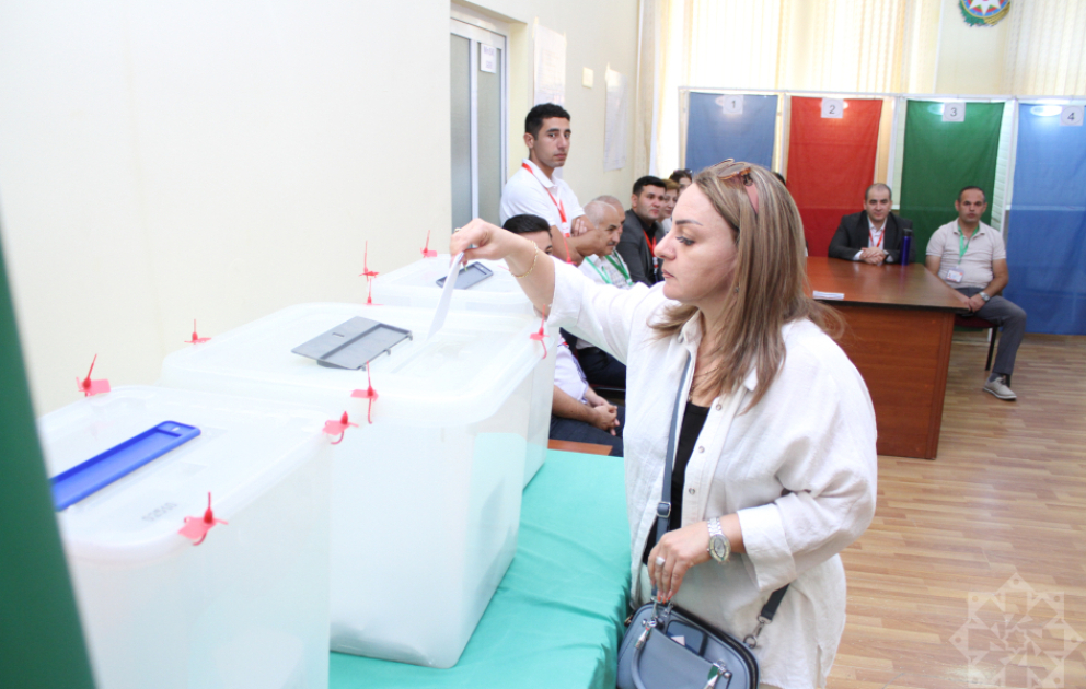 Gəncədə 4 dairə üzrə seçki prosesi uğurla davam edir
