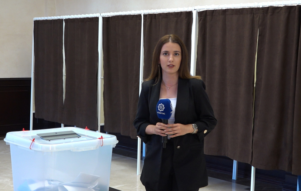 Prezidentin səs verdiyi məntəqədən  REPORTAJ